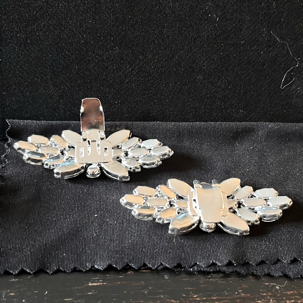 Crystal Rhinestone Shoe Clips - Picture 2 of 3